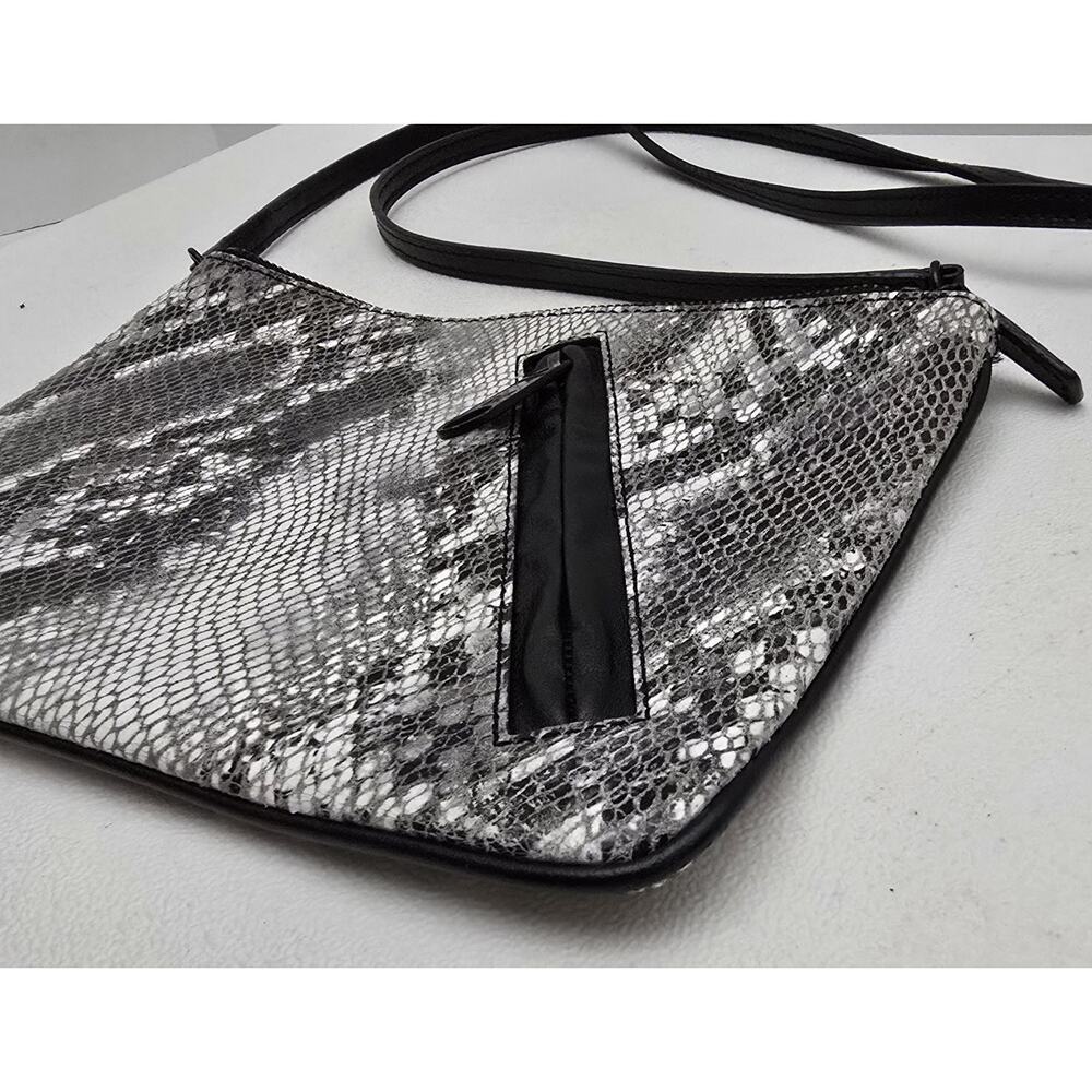GAP Small Black & Gray PYTHON PRINT Textured Leather Slim Crossbody Shoulder Bag - Picture 6 of 11